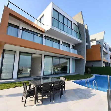 Modern Villas Vila
